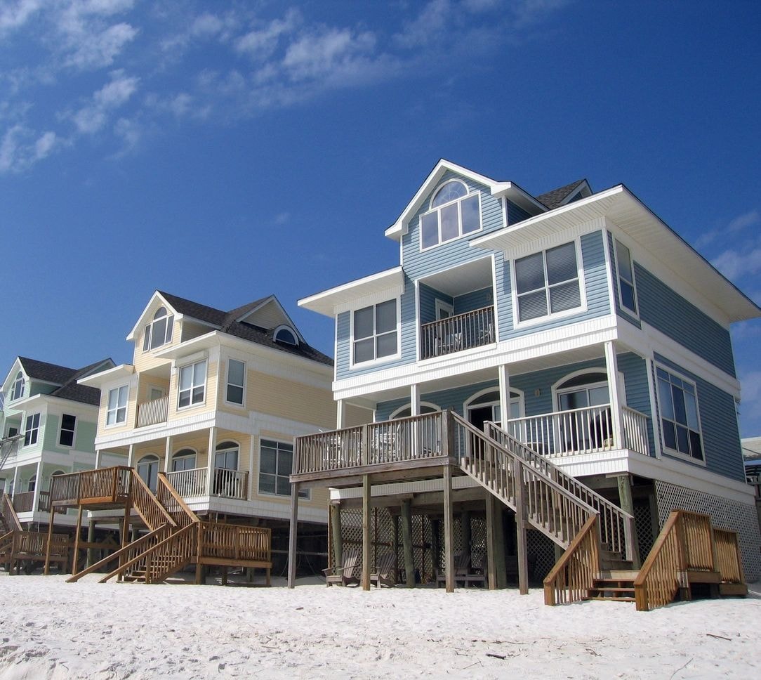 Featured beachfront vacation homes